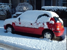 Samochód w śniegu