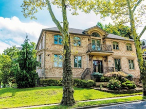 ALURON ACS W - RENOWACYJNE WPINKI NA RYNKI EKSPORTOWE 